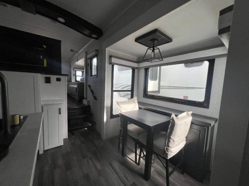 2025 Jayco 2025 Jayco North Point - thumbnail 18