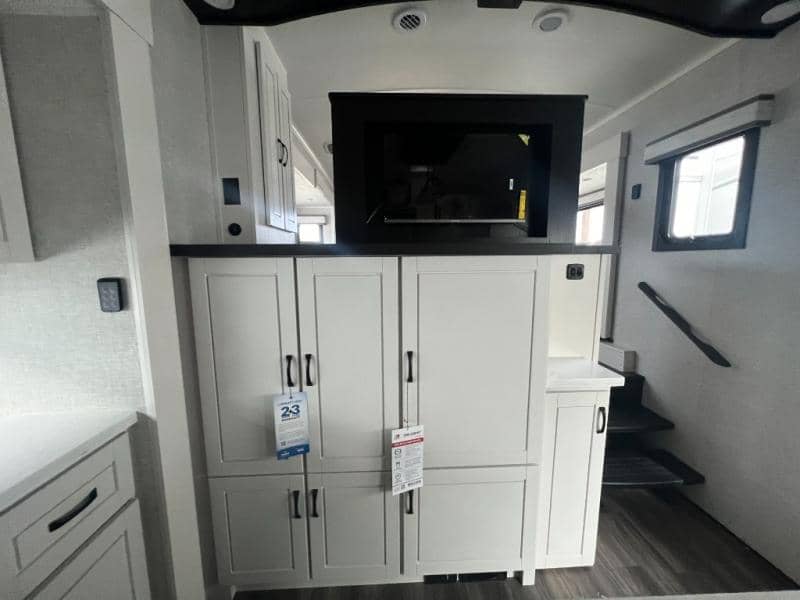 2025 Jayco 2025 Jayco North Point - thumbnail 42