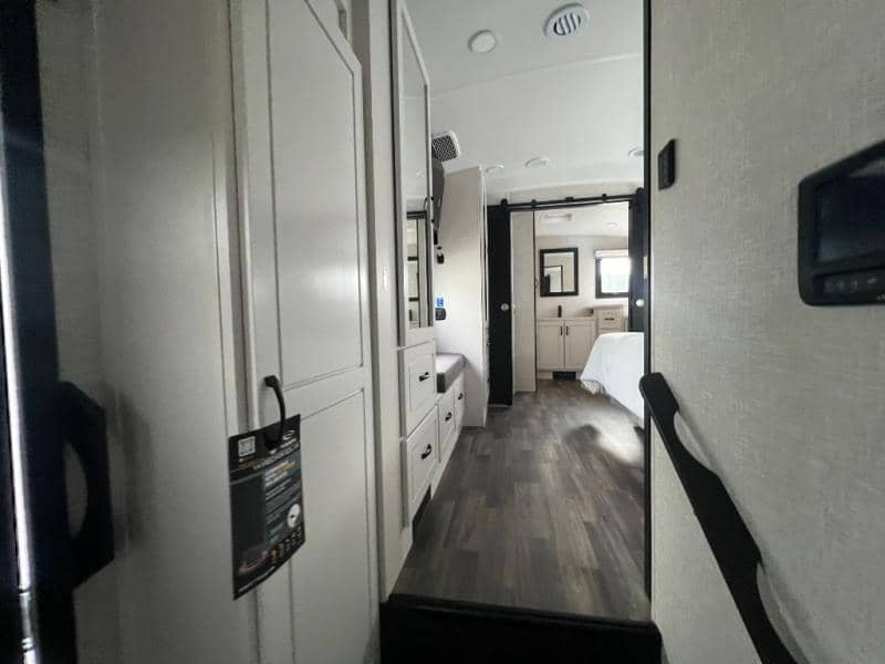 2025 Jayco 2025 Jayco North Point - thumbnail 50