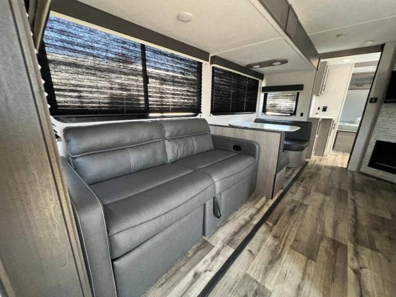 2022 Dutchmen 2022 Dutchmen Coleman Light - thumbnail 6