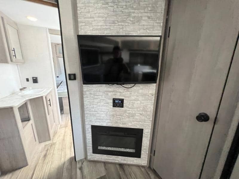 2022 Dutchmen 2022 Dutchmen Coleman Light - thumbnail 21