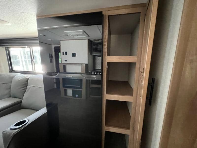 2023 Forest River 2023 Forest River Cherokee Alpha Wolf - thumbnail 14