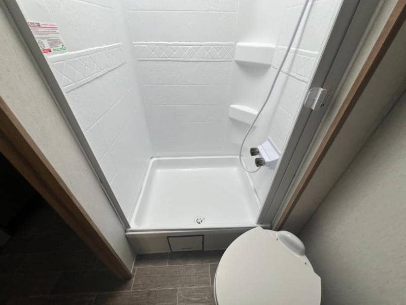 2023 Forest River 2023 Forest River Cherokee Alpha Wolf - thumbnail 19