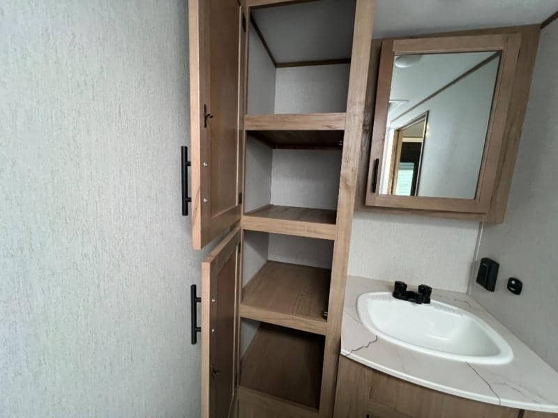 2023 Forest River 2023 Forest River Cherokee Alpha Wolf - thumbnail 20