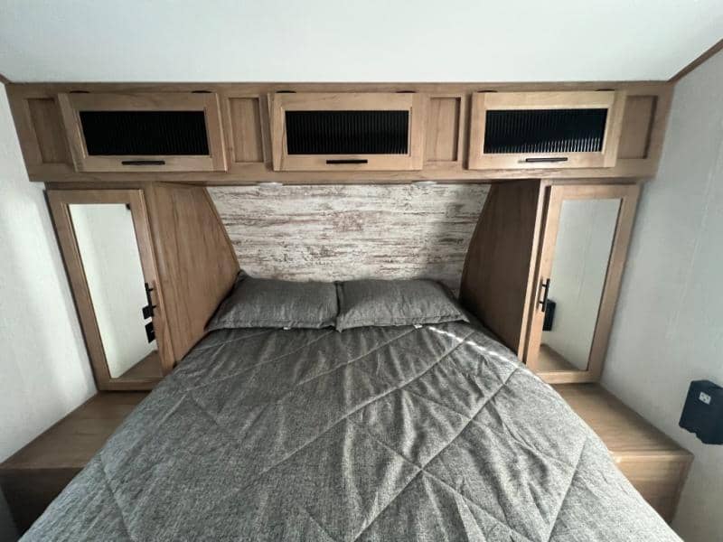 2023 Forest River 2023 Forest River Cherokee Alpha Wolf - thumbnail 24