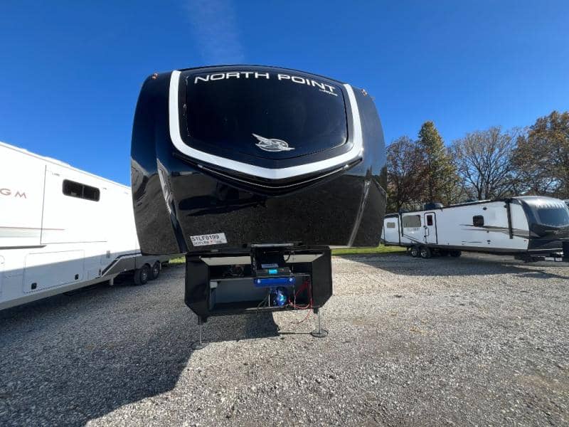 2025 Jayco 2025 Jayco North Point - thumbnail 4