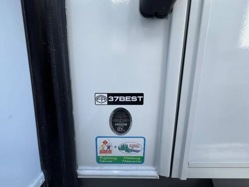 2025 Forest River 2025 Forest River Wildcat - thumbnail 11