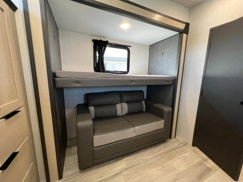 2025 Forest River 2025 Forest River Wildcat - thumbnail 42