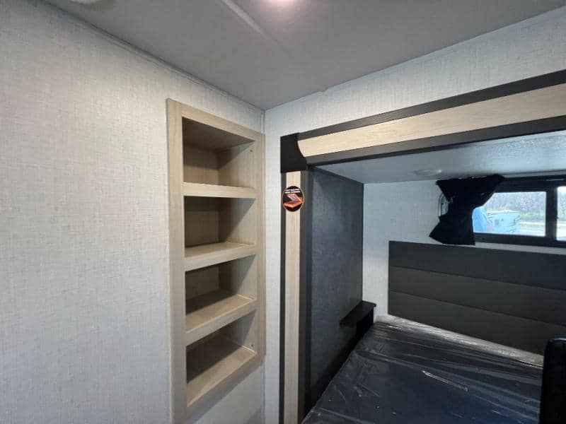 2025 Forest River 2025 Forest River Wildcat - thumbnail 48