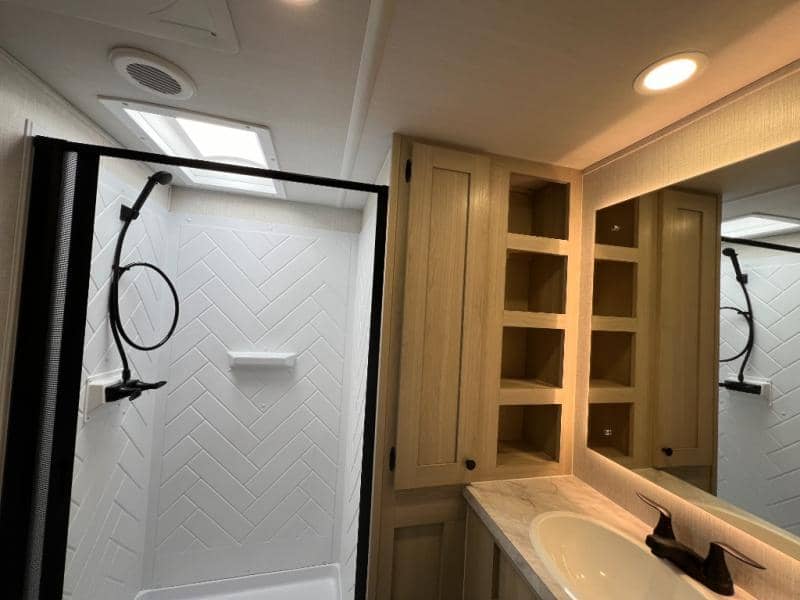 2025 Forest River 2025 Forest River Wildcat - thumbnail 49