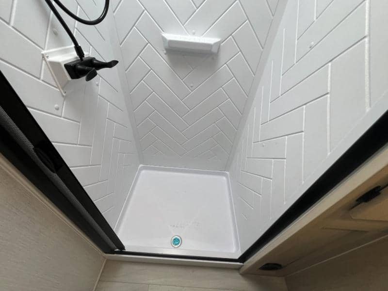 2025 Forest River 2025 Forest River Wildcat - thumbnail 52