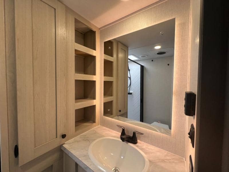 2025 Forest River 2025 Forest River Wildcat - thumbnail 53