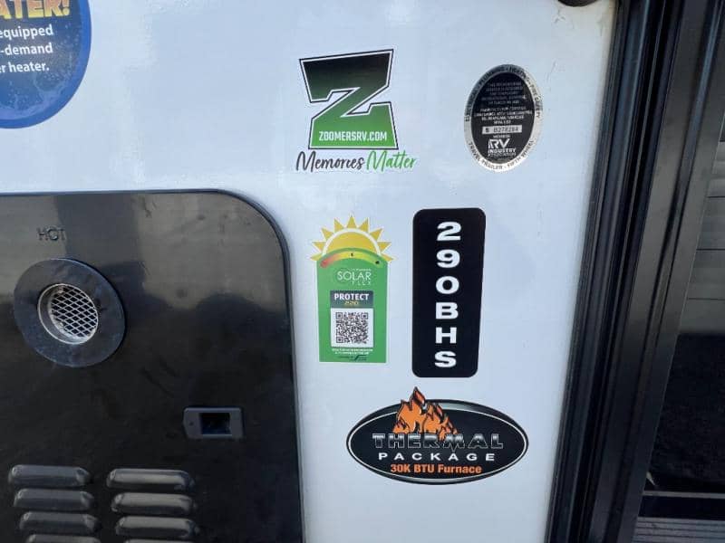 2025 Keystone RV 2025 Keystone RV Bullet Crossfire - thumbnail 10