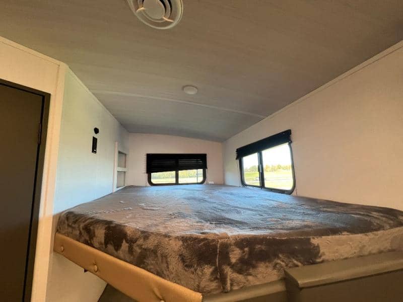 2025 Keystone RV 2025 Keystone RV Bullet Crossfire - thumbnail 30