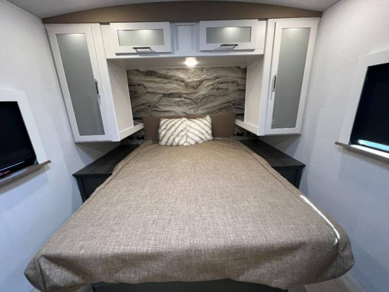 2025 Keystone RV 2025 Keystone RV Bullet Crossfire - thumbnail 33