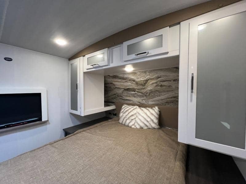 2025 Keystone RV 2025 Keystone RV Bullet Crossfire - thumbnail 35