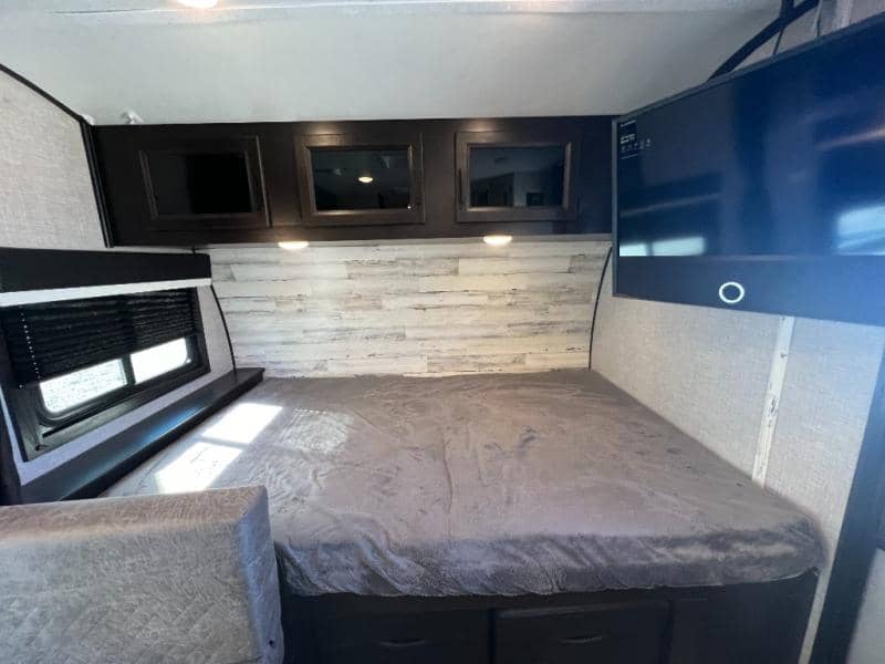 2022 Jayco 2022 Jayco Jay Feather - thumbnail 4