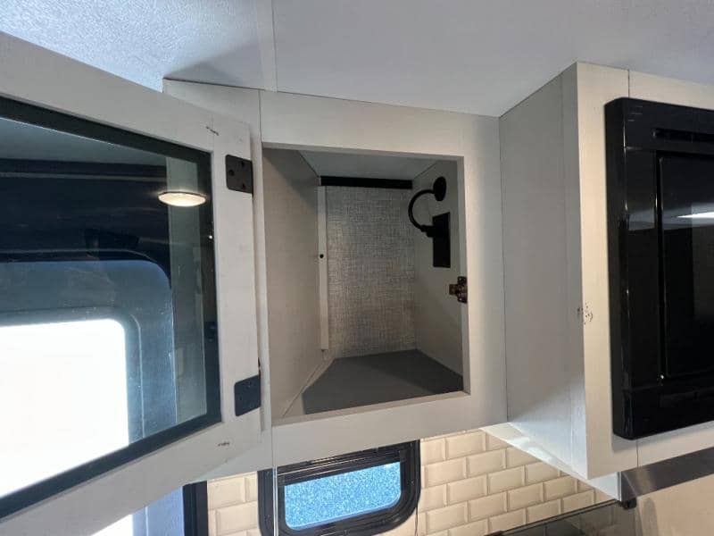 2022 Jayco 2022 Jayco Jay Feather - thumbnail 10