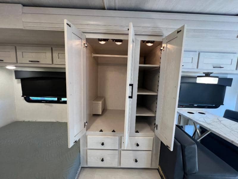 2025 NeXus RV 2025 NeXus RV Triumph Sport Series - thumbnail 29