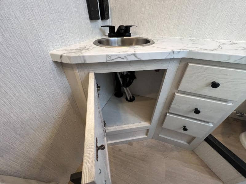 2025 NeXus RV 2025 NeXus RV Triumph Sport Series - thumbnail 35