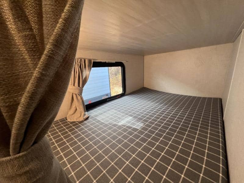 2025 Forest River 2025 Forest River Surveyor Legend - thumbnail 27