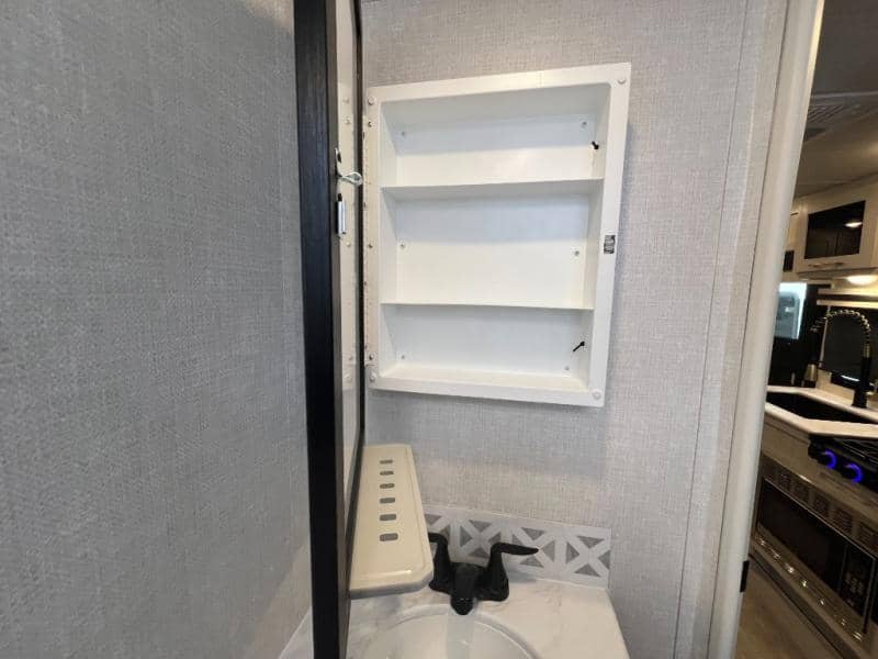 2025 Forest River 2025 Forest River Surveyor Legend - thumbnail 31