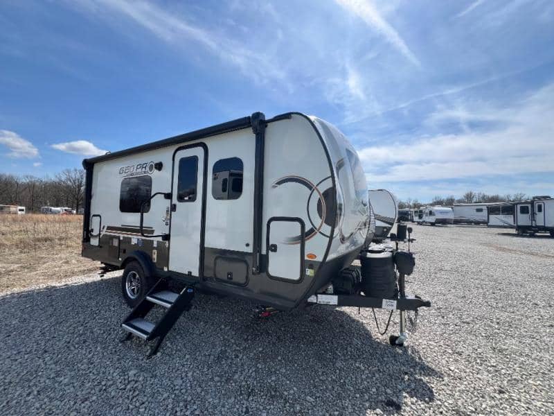 2025 Forest River 2025 Forest River Rockwood Geo Pro - thumbnail 3