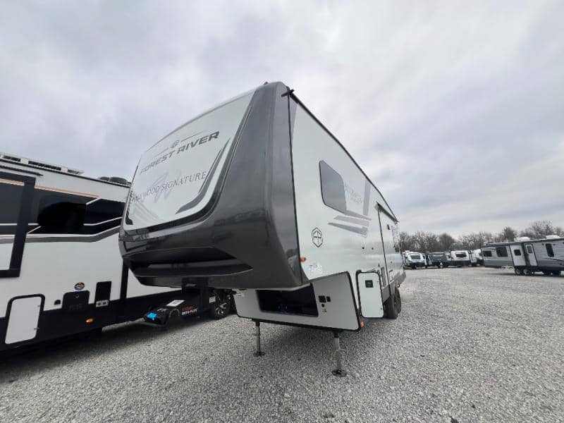 2025 Forest River 2025 Forest River Rockwood Signature - thumbnail 4