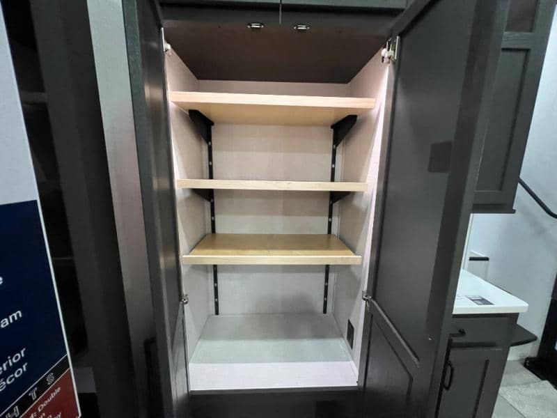 2025 Forest River 2025 Forest River Rockwood Signature - thumbnail 37