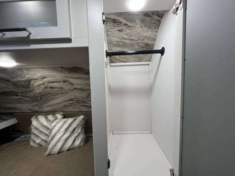 2025 Keystone RV 2025 Keystone RV Bullet Crossfire - thumbnail 35