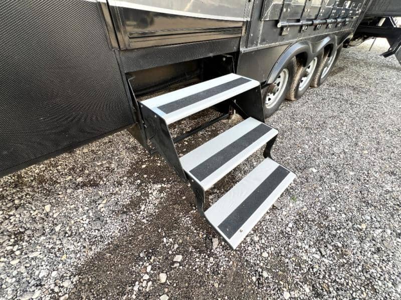 2020 Grand Design 2020 Grand Design Momentum - thumbnail 13