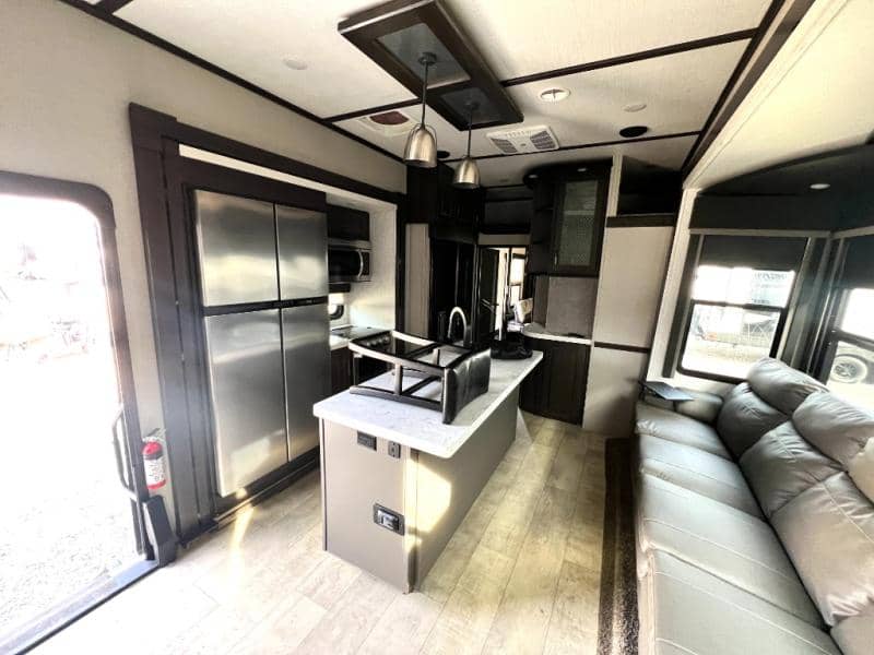 2020 Grand Design 2020 Grand Design Momentum - thumbnail 14