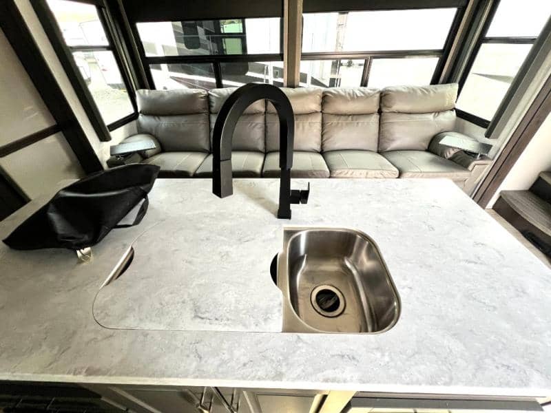 2020 Grand Design 2020 Grand Design Momentum - thumbnail 17