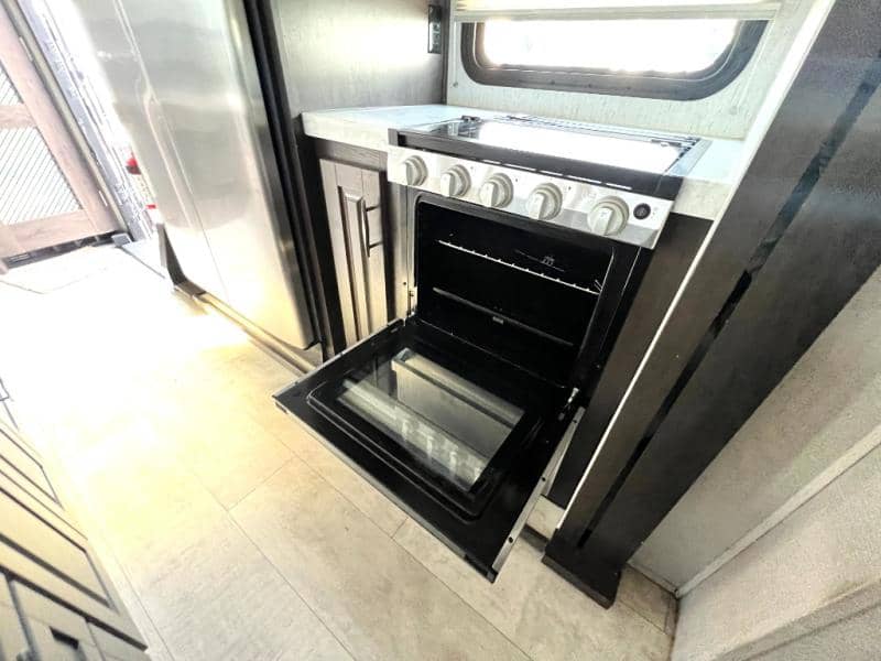 2020 Grand Design 2020 Grand Design Momentum - thumbnail 21