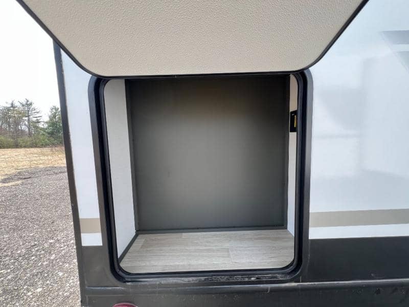 2025 Keystone RV 2025 Keystone RV Bullet Classic - thumbnail 8