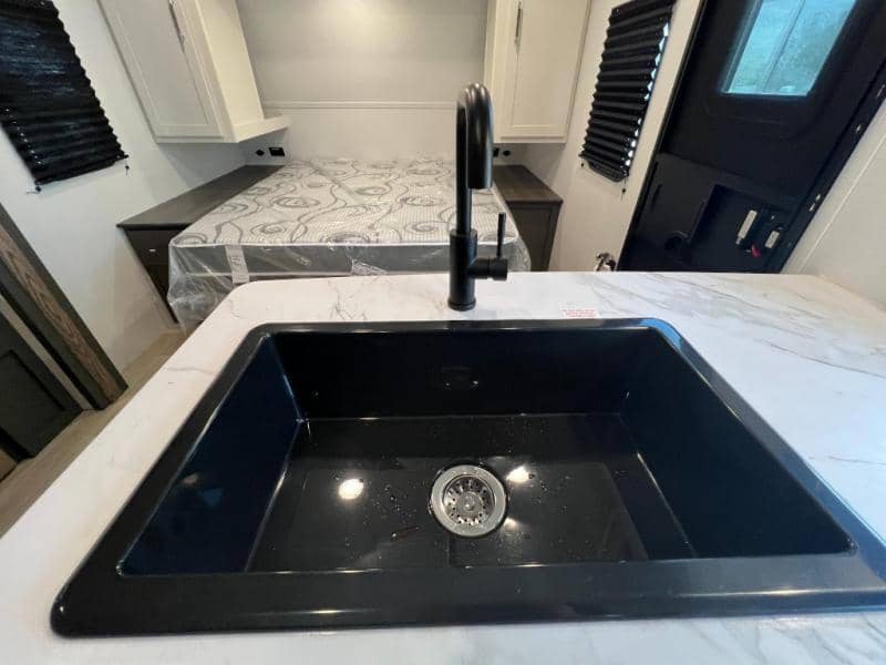 2025 Keystone RV 2025 Keystone RV Bullet Classic - thumbnail 16