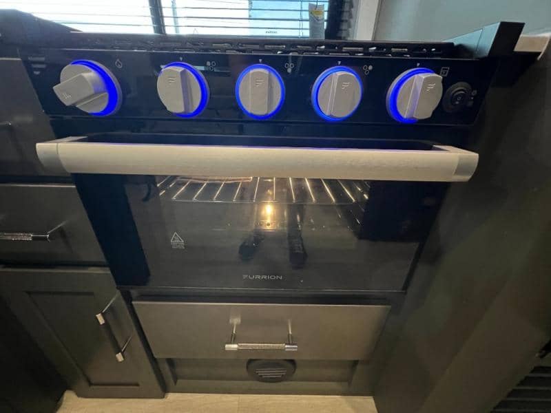 2025 Keystone RV 2025 Keystone RV Bullet Classic - thumbnail 18