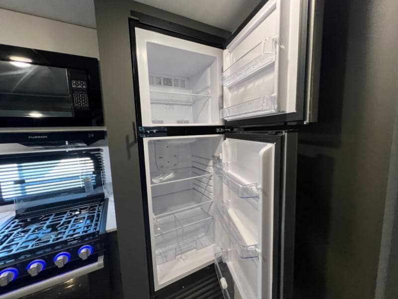 2025 Keystone RV 2025 Keystone RV Bullet Classic - thumbnail 21