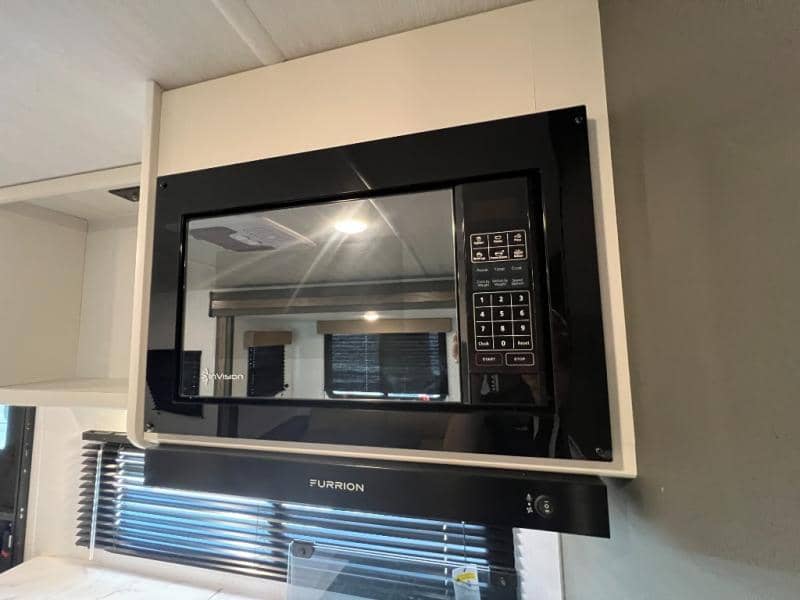 2025 Keystone RV 2025 Keystone RV Bullet Classic - thumbnail 22