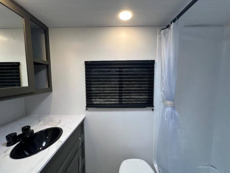 2025 Keystone RV 2025 Keystone RV Bullet Classic - thumbnail 25