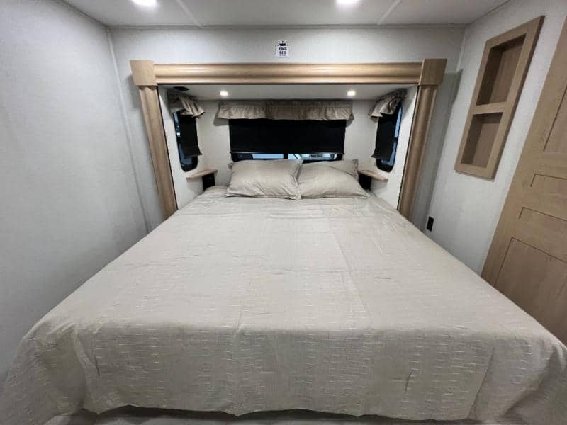 2025 Forest River 2025 Forest River Sandpiper - thumbnail 40