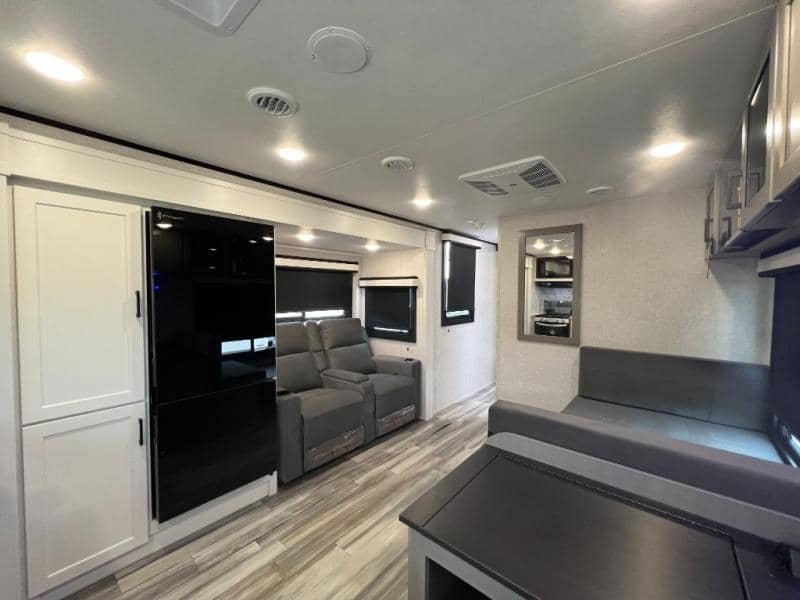 2025 Jayco 2025 Jayco Jay Feather - thumbnail 10