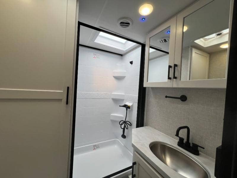 2025 Jayco 2025 Jayco Jay Feather - thumbnail 26