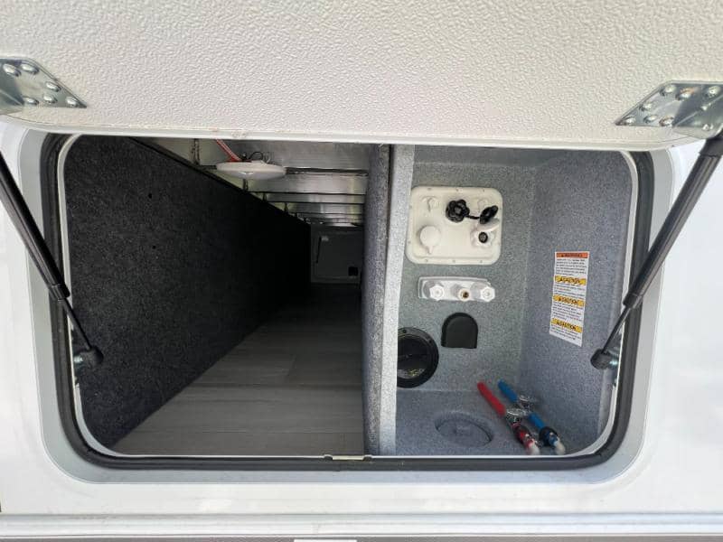 2025 Forest River 2025 Forest River Wildcat - thumbnail 6