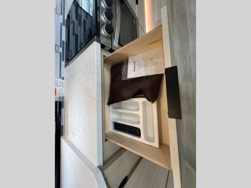 2025 Forest River 2025 Forest River Wildcat - thumbnail 23