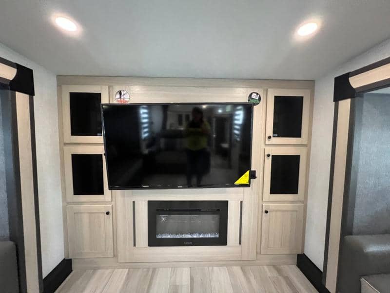 2025 Forest River 2025 Forest River Wildcat - thumbnail 34