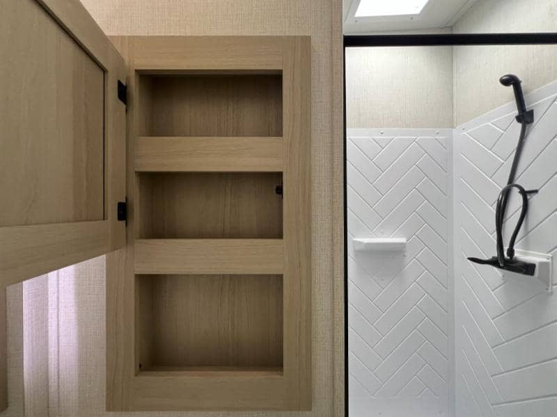 2025 Forest River 2025 Forest River Wildcat - thumbnail 44