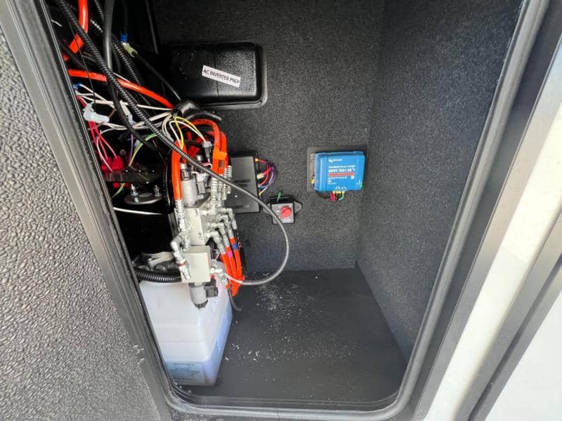 2025 Keystone RV 2025 Keystone RV Alpine Avalanche Edition - thumbnail 12