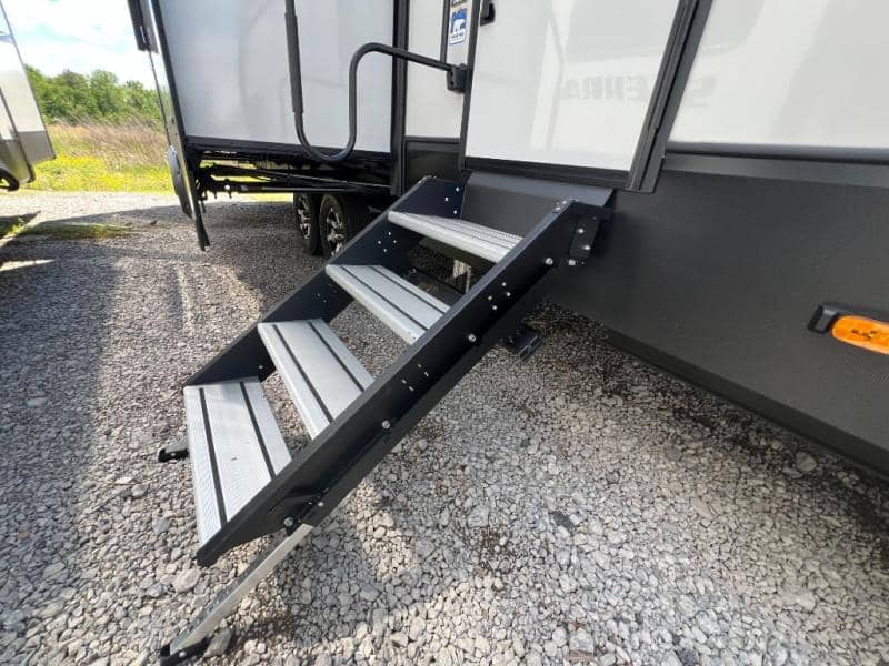 2025 Keystone RV 2025 Keystone RV Alpine Avalanche Edition - thumbnail 14