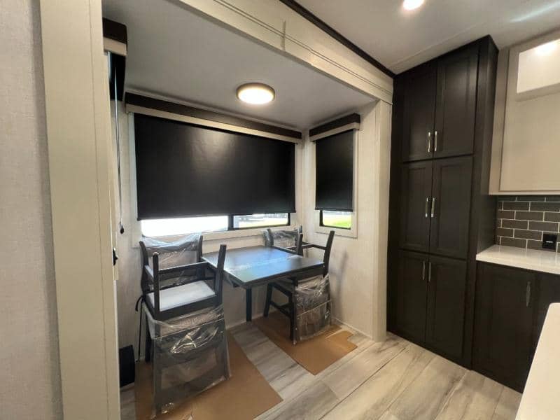 2025 Keystone RV 2025 Keystone RV Alpine Avalanche Edition - thumbnail 21